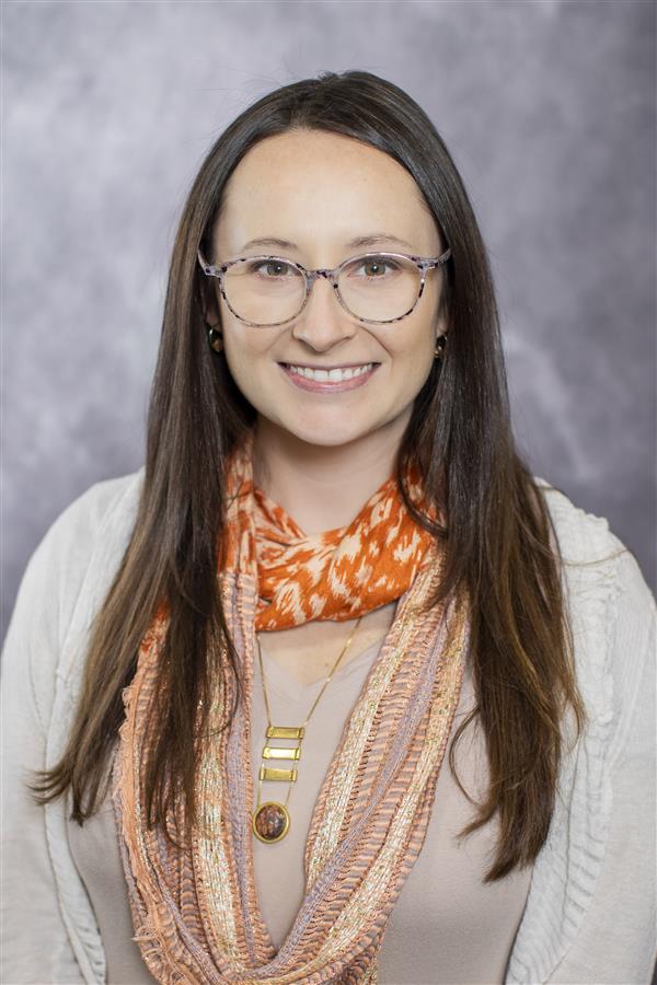 Photo of Sarah Thomas, ACNPC-AG, CCRN, MSN, RN