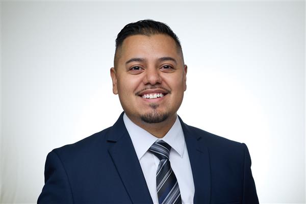 Photo of William Mundo, MD