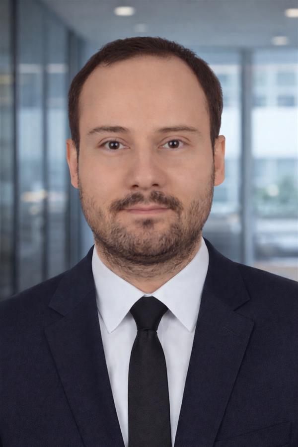 Foto de Mehmet Aksakal, MD