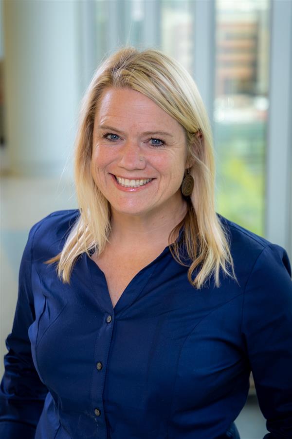 Kim Sawyer - مدرس ارشد profile picture
