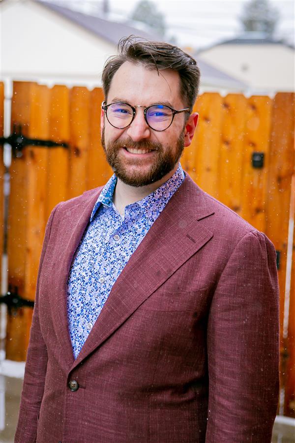 Ahmad Adi - استادیار profile picture
